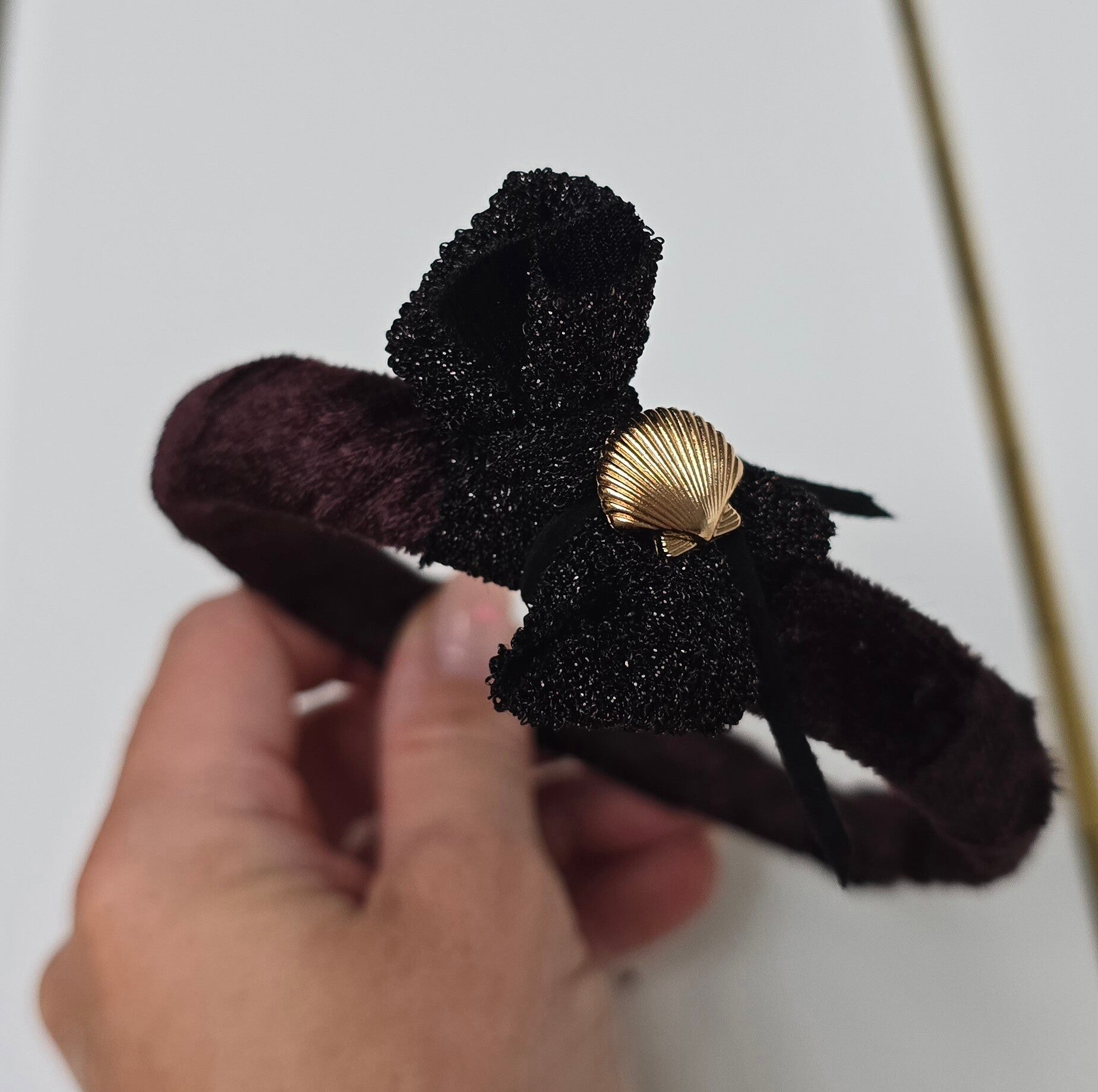 Mibiza haarband – Burgundy gold