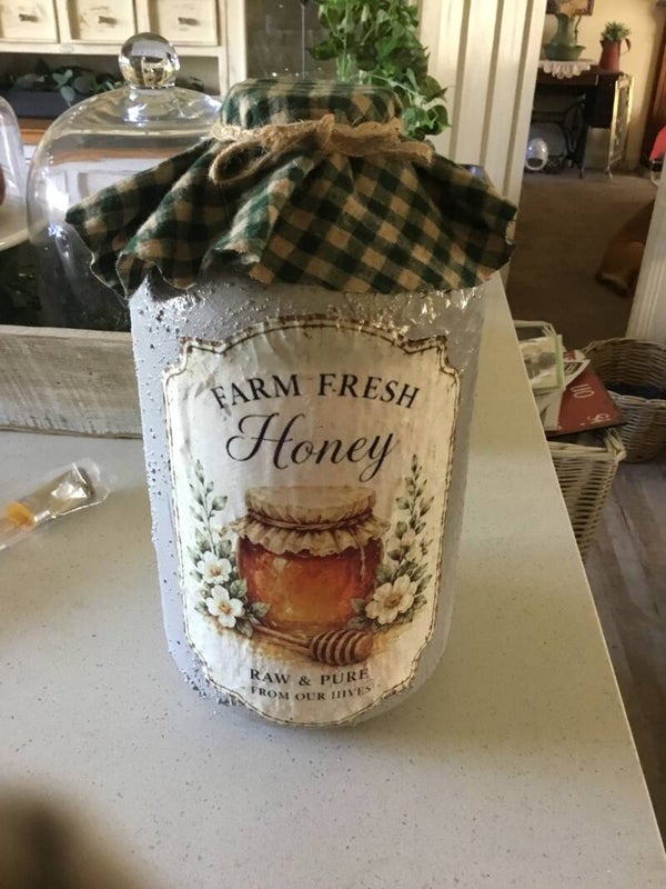 Honey jar