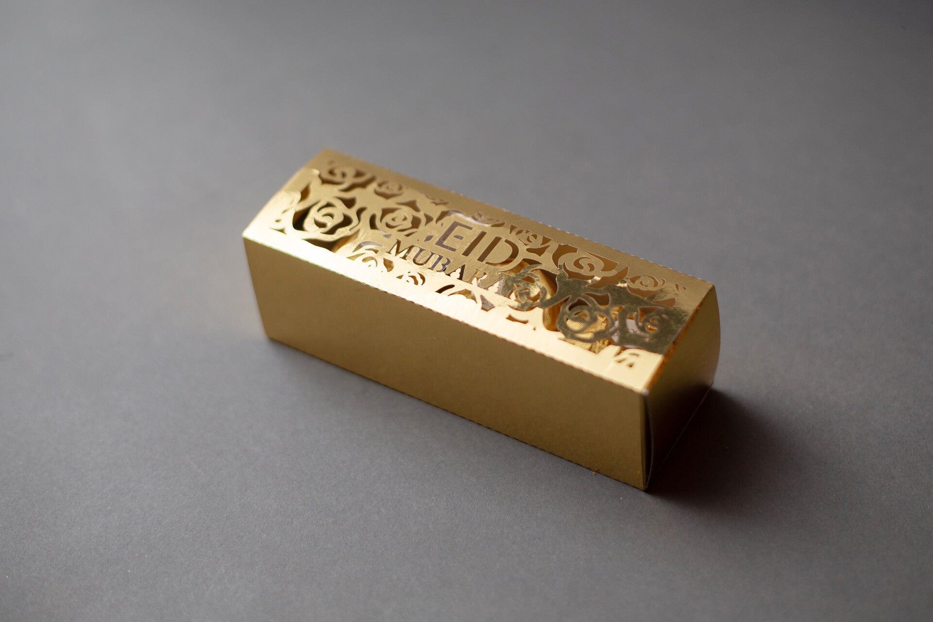 Geschenkdoosje goud of zwart gevuld met 3 Ferrero Rocher's