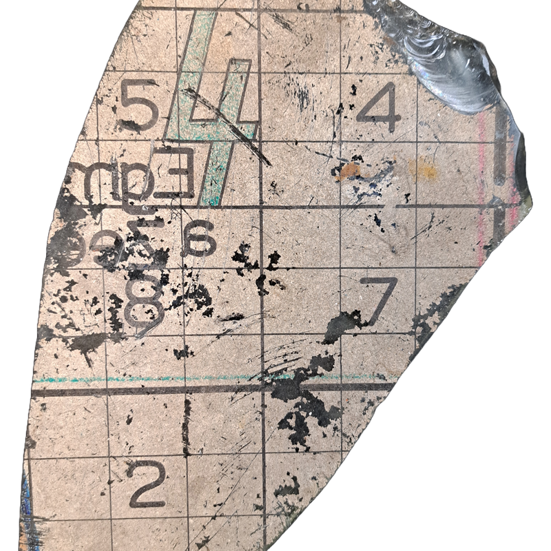 Fragment glasplaat uit de FL250 (Kroontjesbunker) van Den Helder