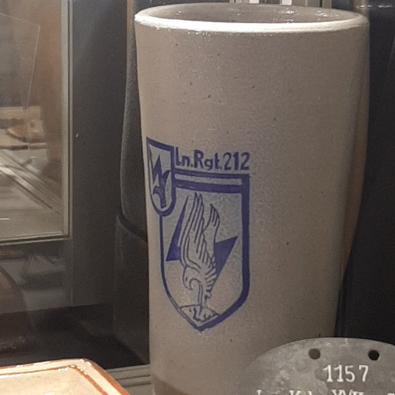 Beker Luftnachrichten Regiment 212