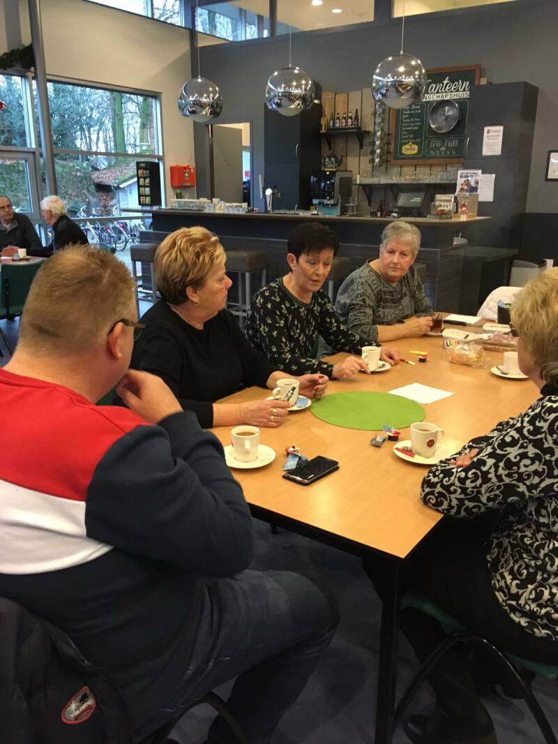 De vrouwen een broodje smerem