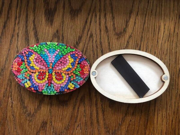 Nadelbox Schmetterling