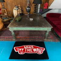 casadarkhinatapistuftercustomvansbureau.jpeg