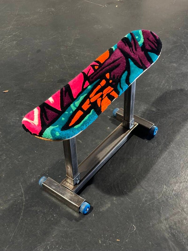 Tabouret Tapis Skate Industriel Unique