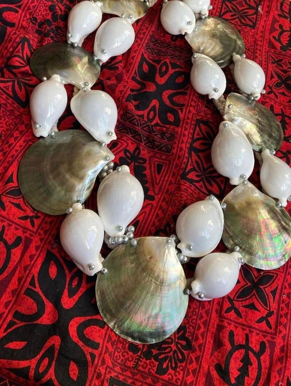 Collier coquillages nacres