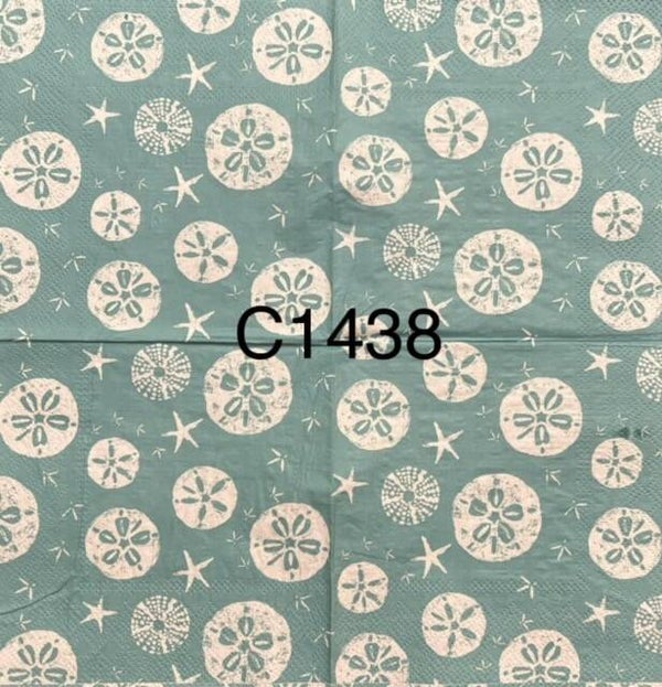 Beach (C1438/1522) - Sanddollars and Starfish