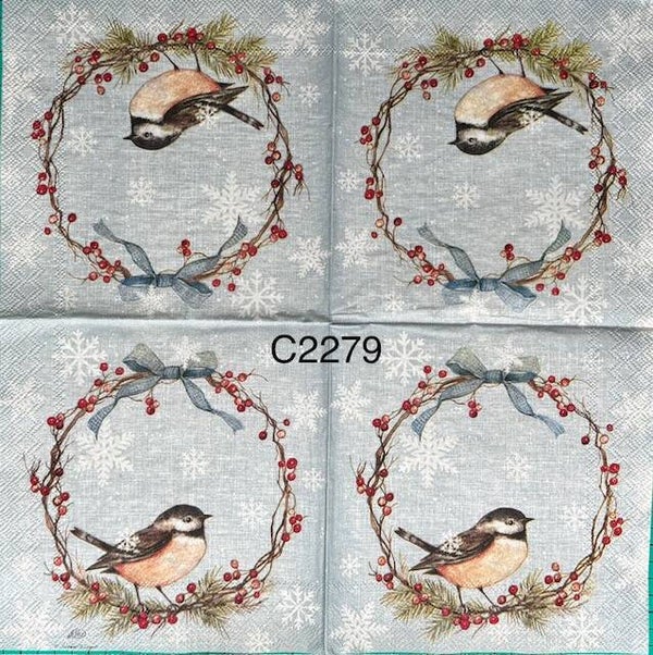 Christmas (C2279) - Wreath with a Bird in the Middle