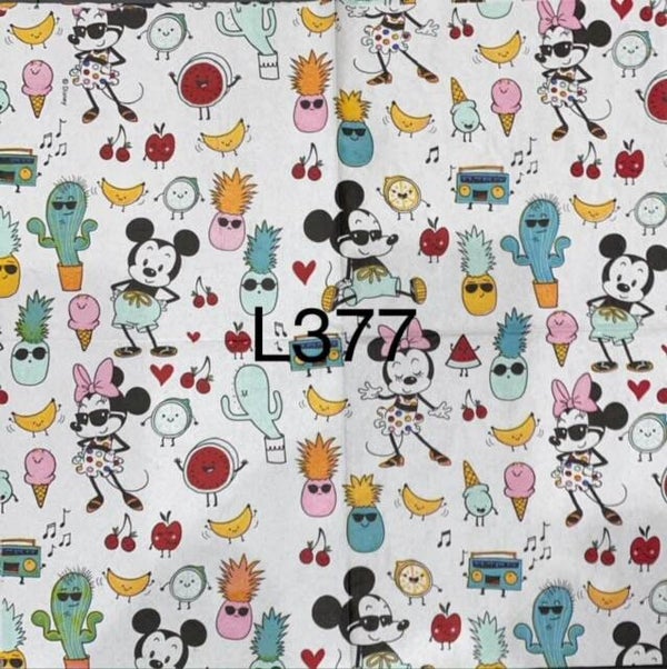 People (L377) - Minnie and Mickey
