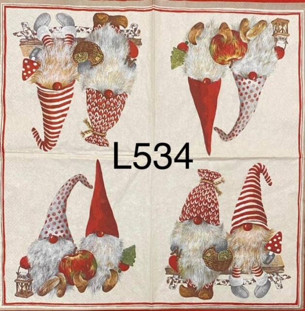 Gnomes (L534) - Winter Gnome Couple