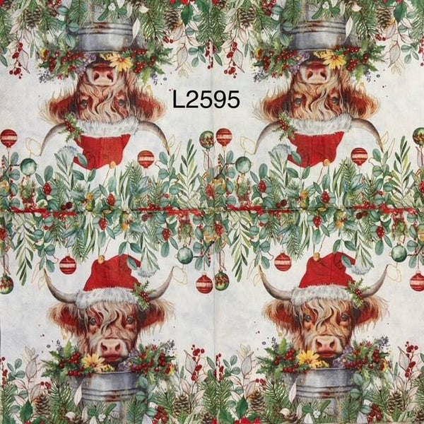 Christmas (L2595) - Highland Cow with Santa Hat