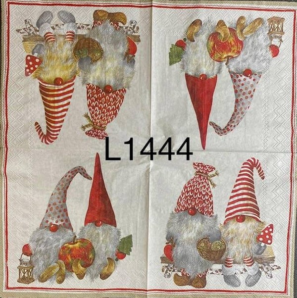 Gnomes (L1444) - Winter Gnome Couple