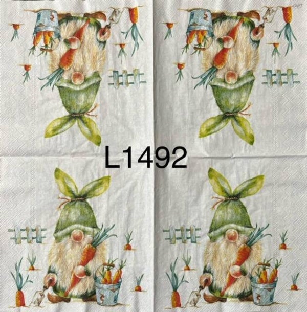 Gnomes (L1492) - Easter Gnome with Carrots