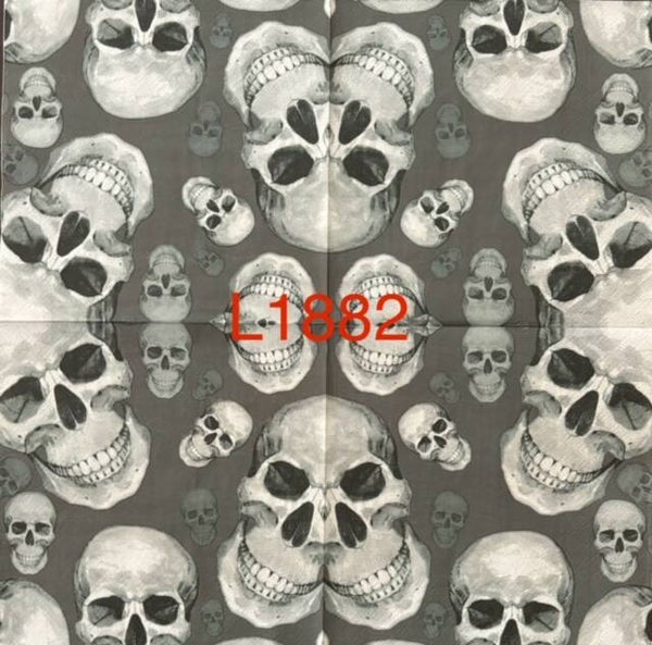 Halloween (L1882) - Skulls