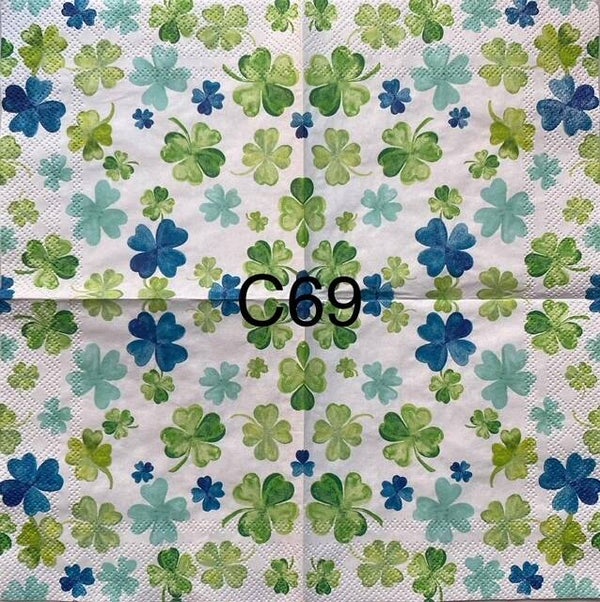St. Patrick's Day (C69) - Clover Wallpaper