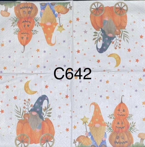 Gnomes (C642) - Gnome with Three Stacked Pumpkins