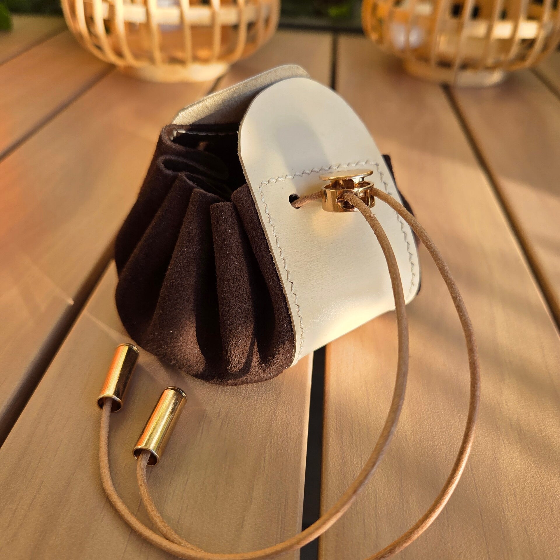 Bourse en cuir souple marron