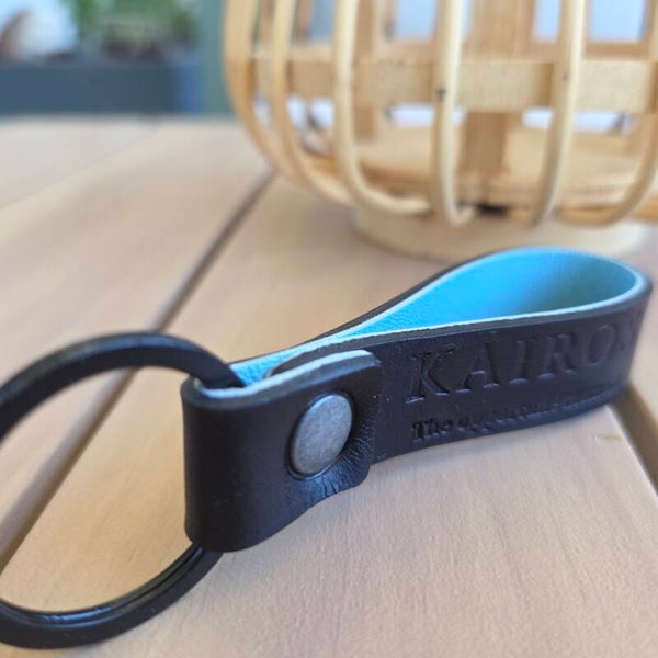 Porte-clés bicolores bleu turquoise