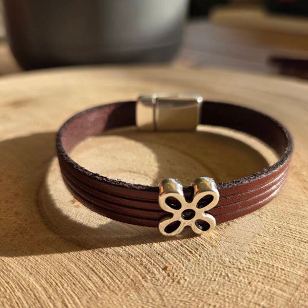 Bracelet cuir 10mm Cognac effet 4 bandes + coulissant fleur