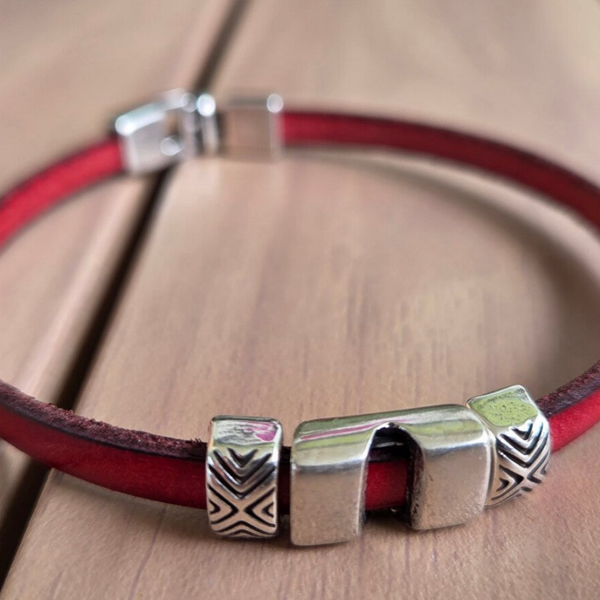 Bracelet cuir avec double coulissant Rouge