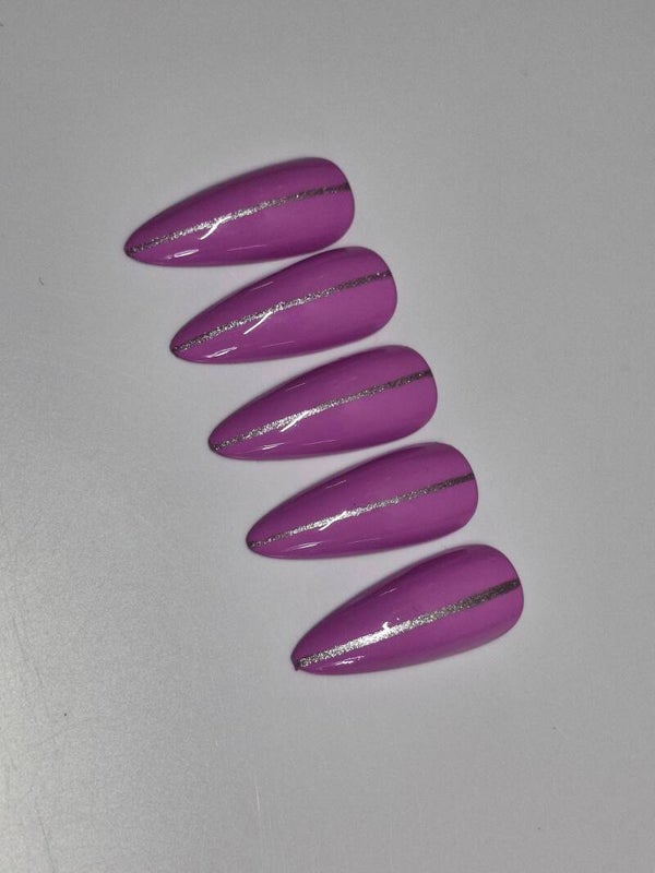 Violet argenté