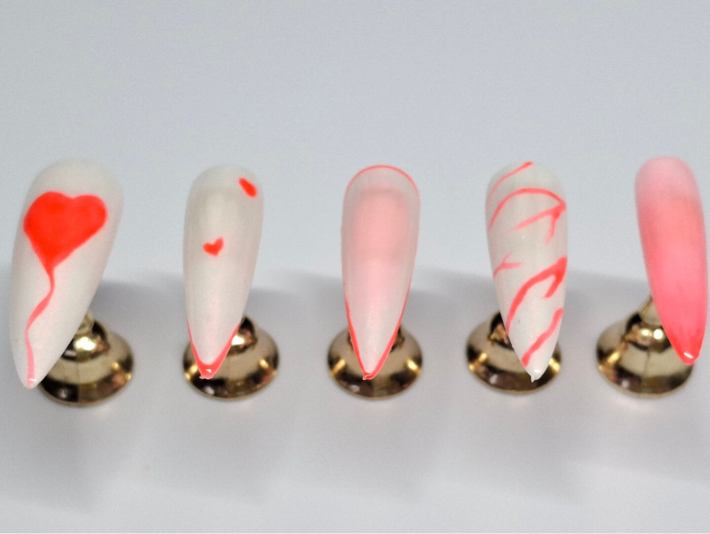 Press on nails amour