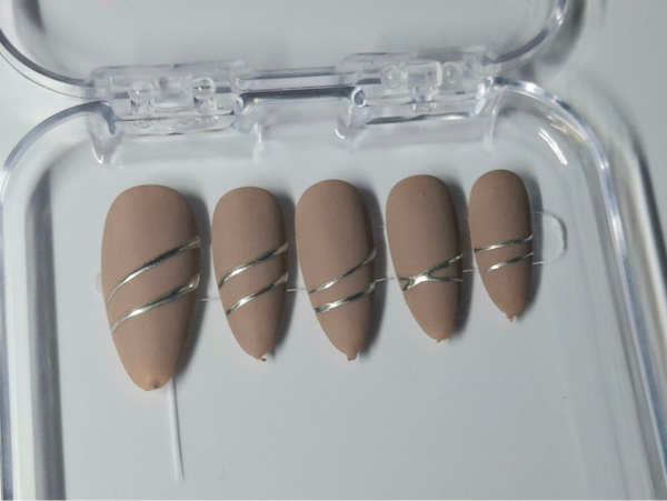 Press on nails Taupe