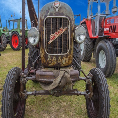eicher3-standard.jpg