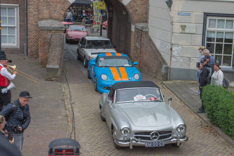 naamloos-12-van-24-standard.jpg