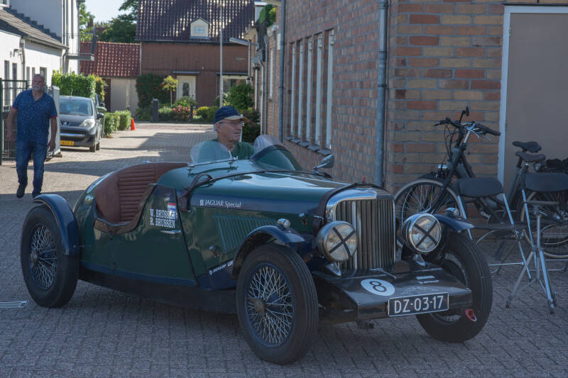 naamloos-3-van-65-standard.jpg