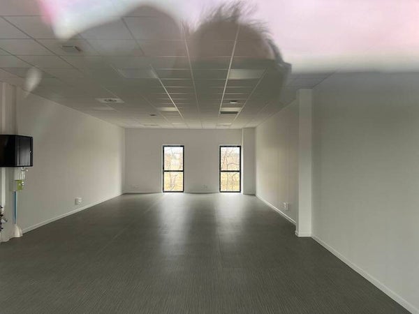 BUREAUX 515 m2 - AUDENGE 33980. Réf : LP158