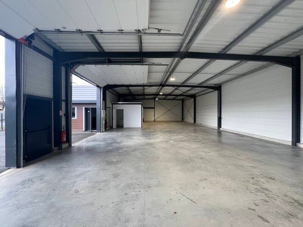 VENTE BATIMENT D'ACTIVITE 303 M2 - 33830 BELIN-BELIET - 07/2026