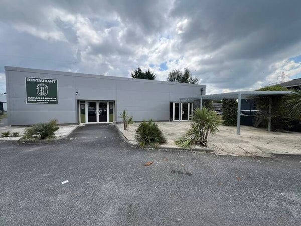 LOCATION LOCAL COMMERCIAL, 180 M2, 33700 MERIGNAC
