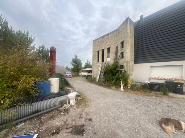 BISCARROSSE 40600 - REF VP398 - BATIMENT D'ACTIVITE 790 M2