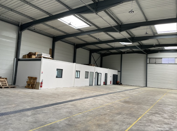 LOCATION LOCAL D'ACTIVITE, 400 M2, 33830 BELIN-BELIET