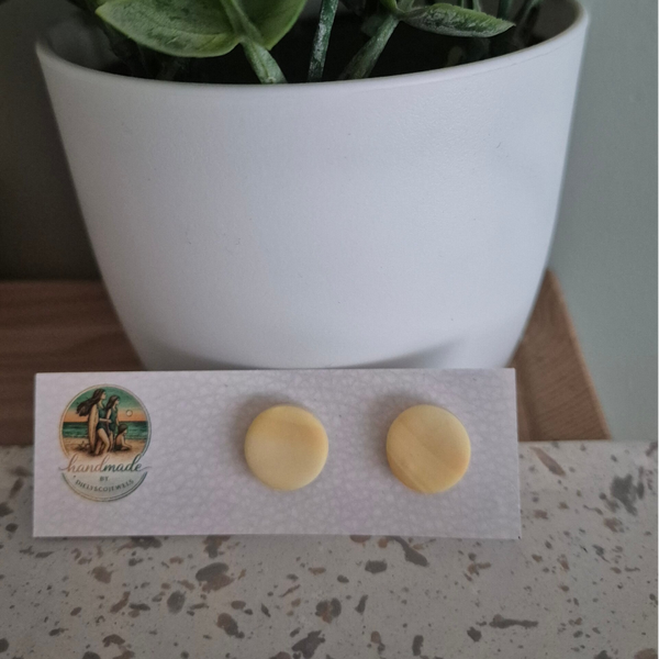 Yellow Pastel