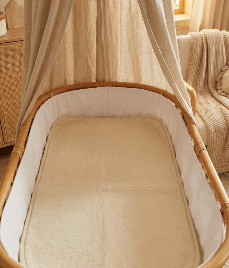 Merino wol  onderlegger voor wieg of cosleeper