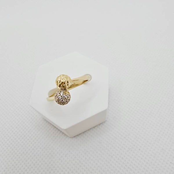 14K GOLD RING/ INEL AUR 14K R0284