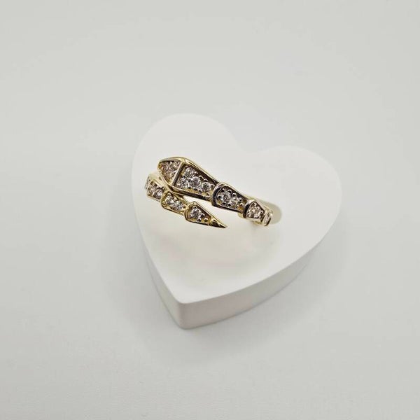 14K GOLD RING/ INEL AUR 14K R0346