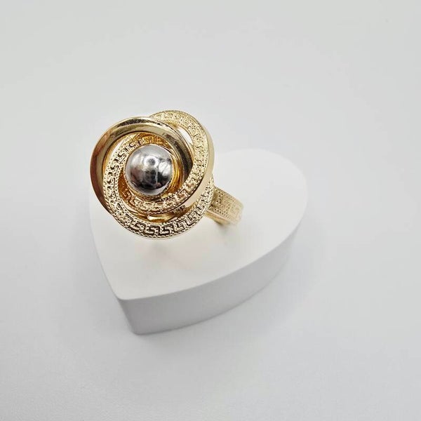 14K GOLD RING/ INEL AUR 14K R0348