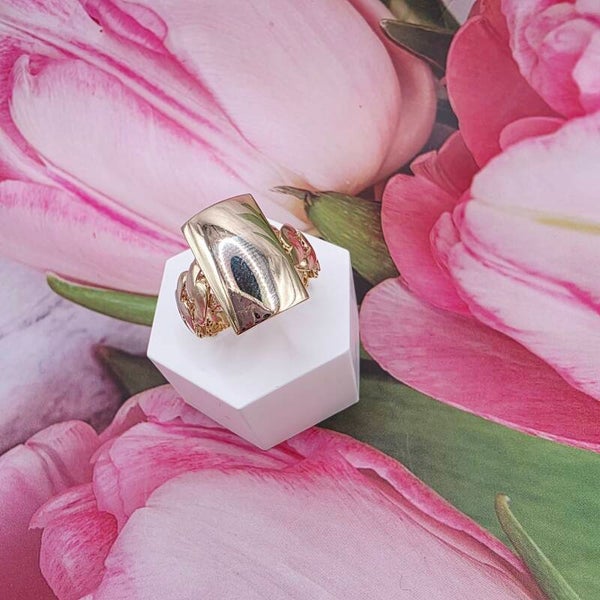 14K GOLD RING/ INEL AUR 14K R0567