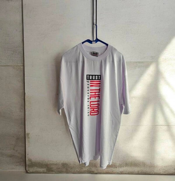T Shirts "Trust in the Lord"