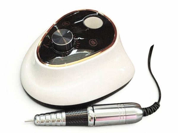Nagelfreesmachine B&W