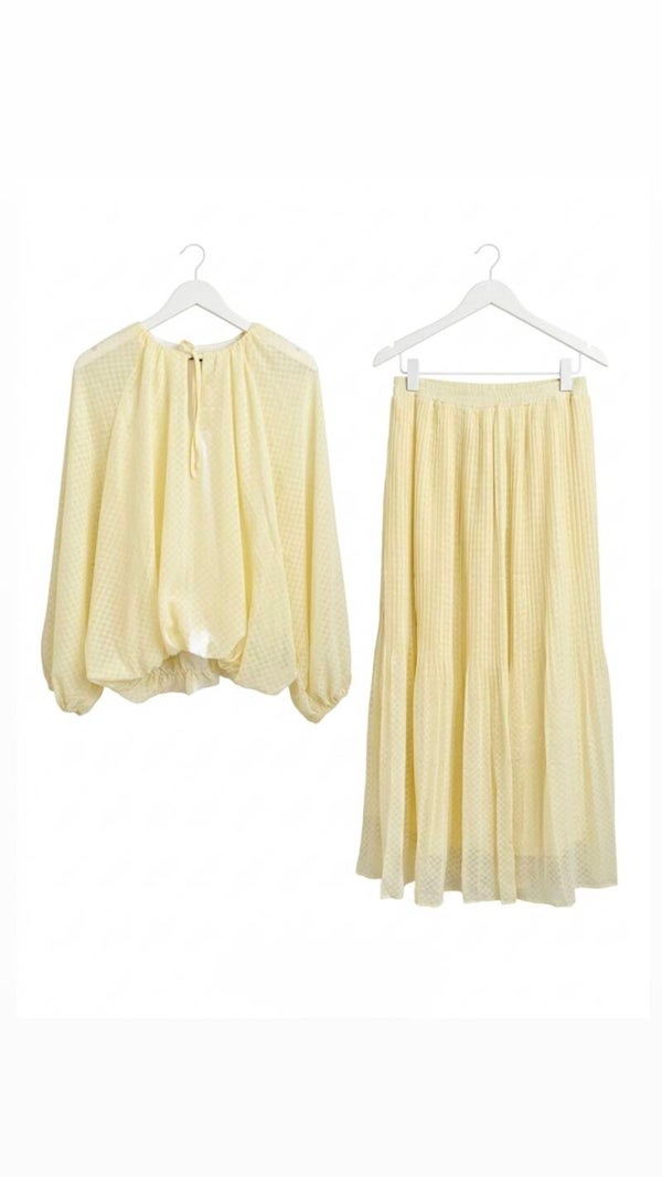 Volume Yellow Skirt Set