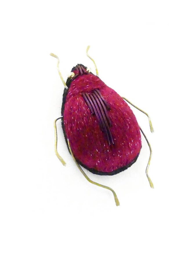 Petit scarabée fuchsia pailleté