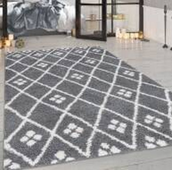 Milo Rug - Grey 01