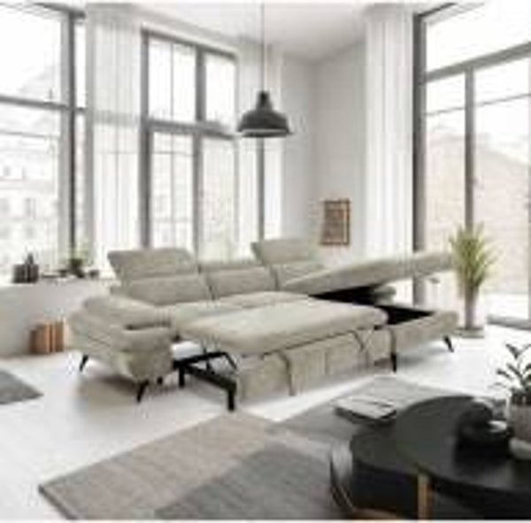 Hannah Cream Suite