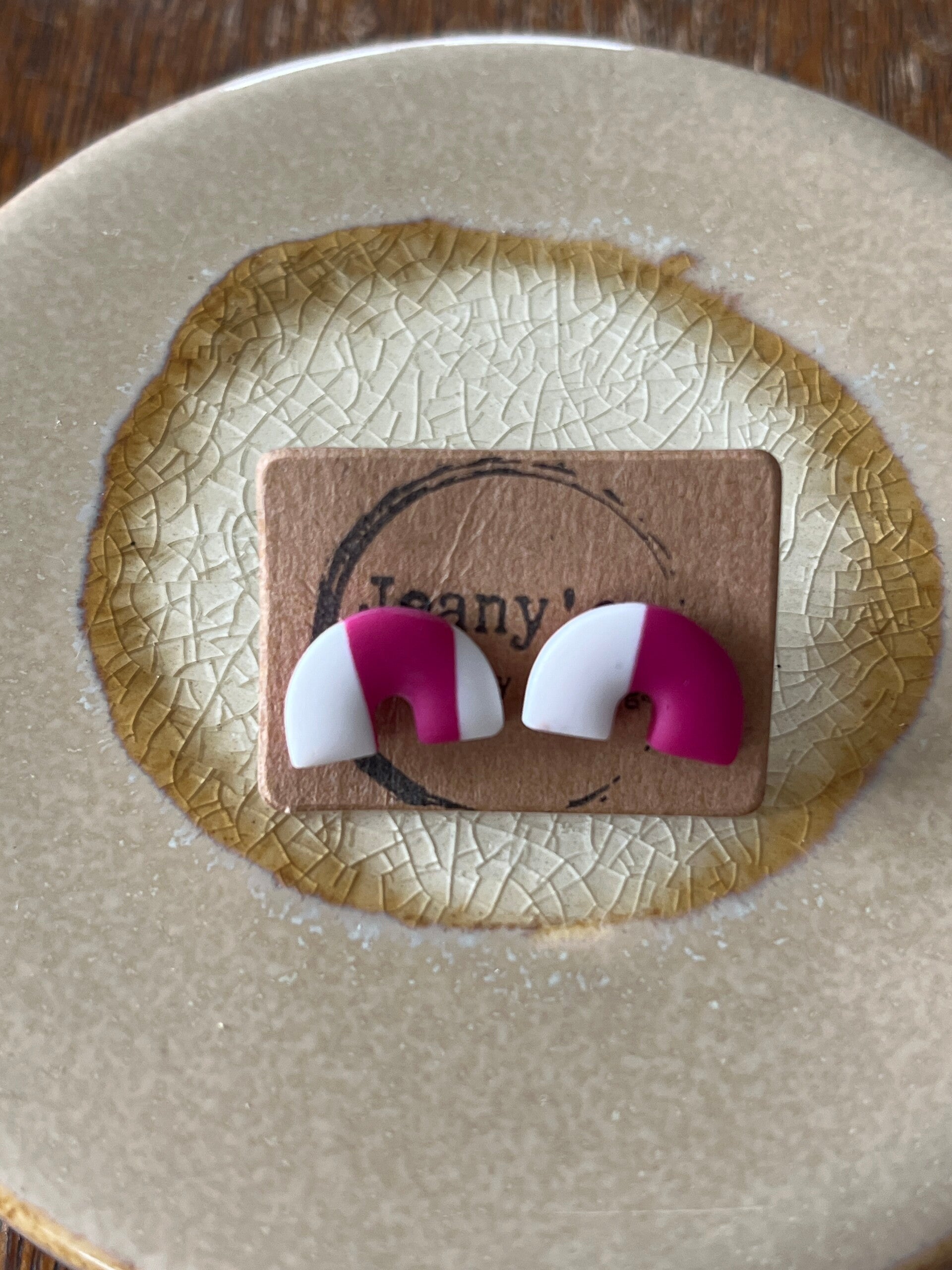 Rainbow in Pink stripe stud