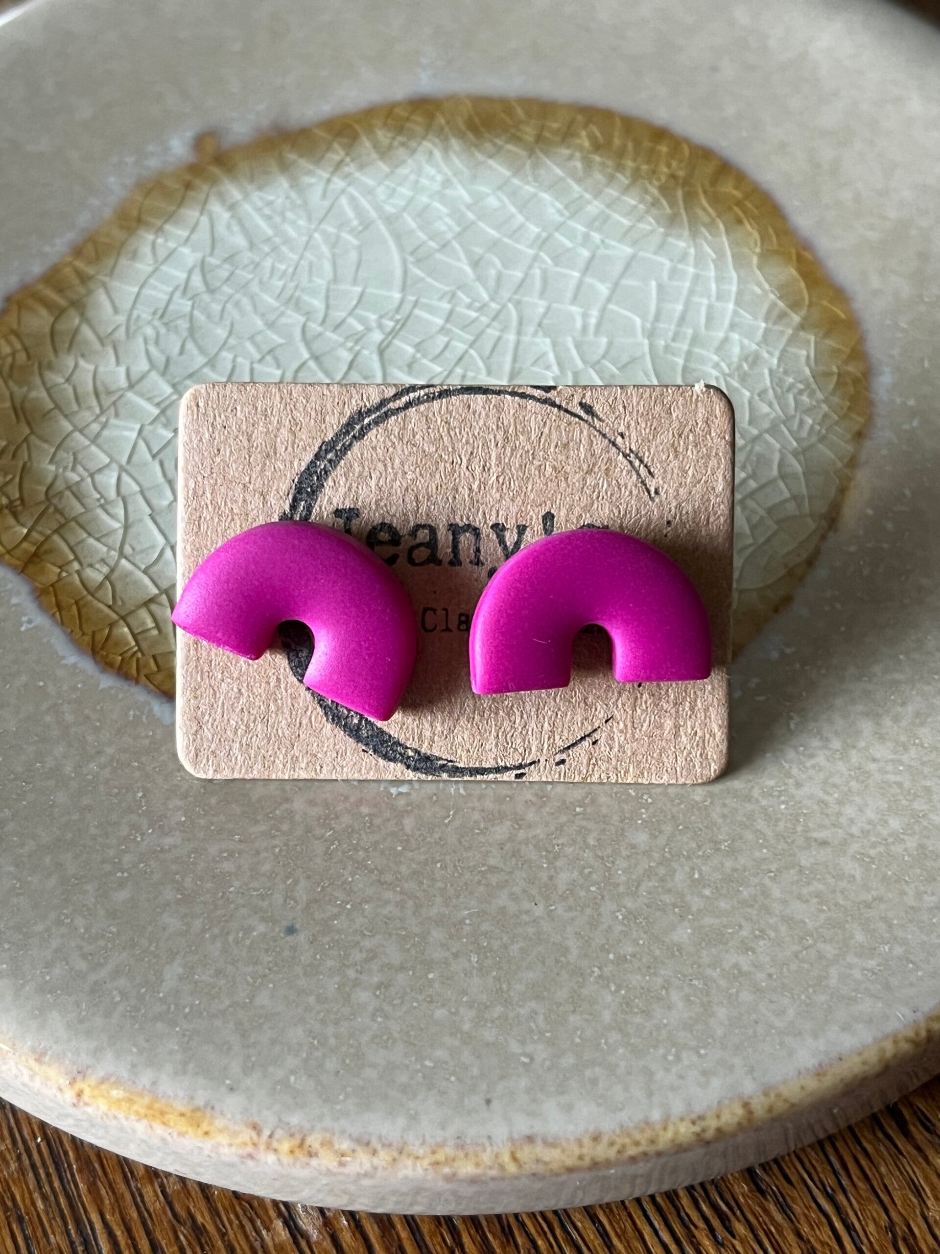 Rainbow in Pink stud