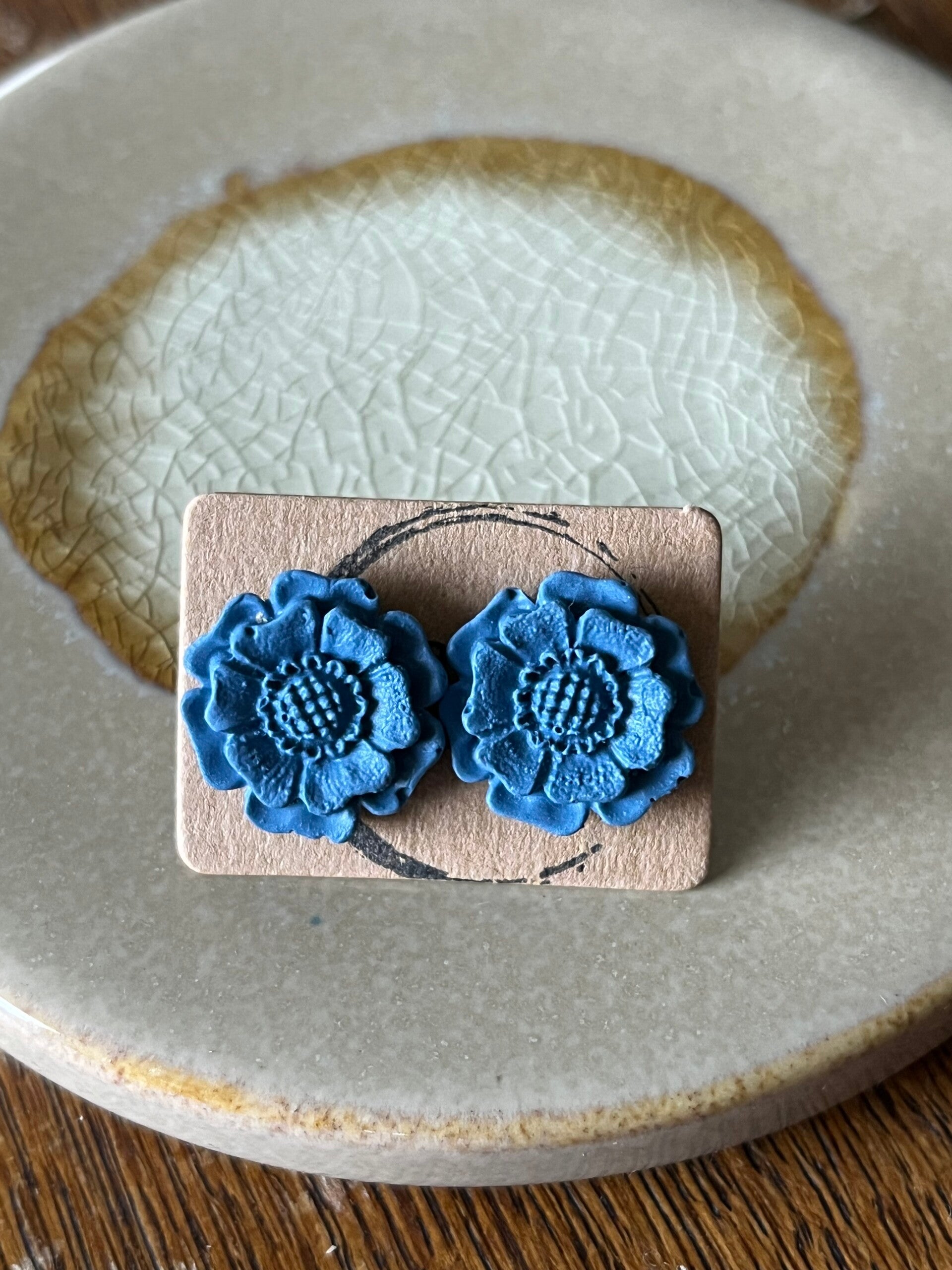 Flower in Blue stud